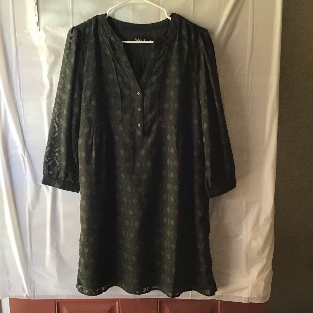 Women’s dress